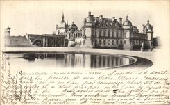 VINTAGE POSTCARD Castle Of Chantilly Seen from of the floor