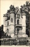 VINTAGE POSTCARD Surroundings of Chantilly the castle of the White Queen