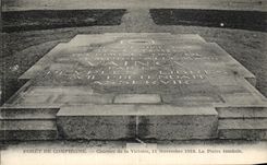 VINTAGE POSTCARD Compiegne Drill Of Clearing of the Victoire Militaria November 11th  1918