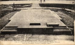 VINTAGE POSTCARD Compiegne Drill Of Monument of L Armisitice Militaria