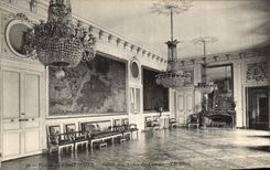 VINTAGE POSTCARD Compiegne Living room of the Aide de camps