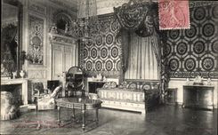 VINTAGE POSTCARD Compiegne Castle Room has to sleep of Marie Antoinette