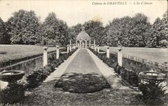 VINTAGE POSTCARD Castle of Chantilly L Island D Love