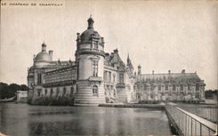 VINTAGE POSTCARD the Castle Of Chantilly
