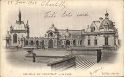 VINTAGE POSTCARD Castle of Chantilly the Frontage