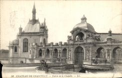 VINTAGE POSTCARD Castle Of Chantilly Entered of the Vault