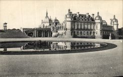 VINTAGE POSTCARD Castle Of Chantilly Seen from of the Floor