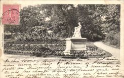 VINTAGE POSTCARD Compiegne the Park the MUSE