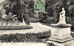 VINTAGE POSTCARD Compiegne Seen In the park
