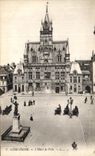 VINTAGE POSTCARD Palate Compiegne L Town hall
