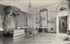 VINTAGE POSTCARD Palais of Compiegne Chambre has to sleep of Marie Antoinette