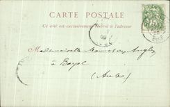 VINTAGE POSTCARD Castle Of Chantilly Court D Honor