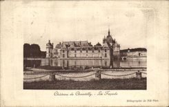 VINTAGE POSTCARD Castle Of Chantilly the Frontage