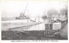 VINTAGE POSTCARD Paris Floods Stopping of Help Malaquais Quay