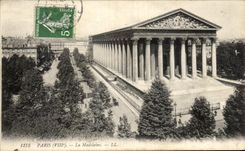 VINTAGE POSTCARD Paris the Madeleine