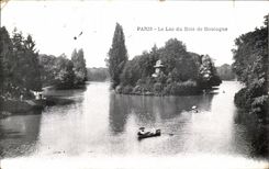 VINTAGE POSTCARD Paris the Lake of the Bois de Boulogne