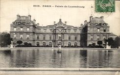 VINTAGE POSTCARD Paris Palate of Luxembourg