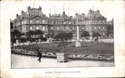 VINTAGE POSTCARD Paris Palate Of Luxembourg