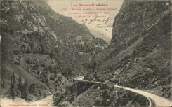 VINTAGE POSTCARD the Low Pyrenees Valley D Winder Road D urdos D Etsaut In Yond the Fort Of Portalet