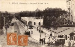 VINTAGE POSTCARD Hendaye L Avenue of the Beach