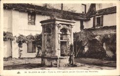 VINTAGE POSTCARD St Jean de Luz Puits of 16th Ancine brood of Recollets