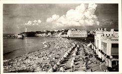 VINTAGE POSTCARD Biarritz Main beach