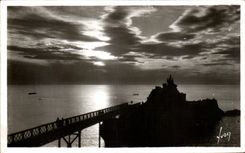 VINTAGE POSTCARD Biarritz Sunset On the Rock