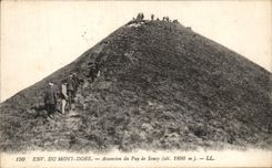 VINTAGE POSTCARD Environs of the Mount Gilds Climbing of Puy de Sancy