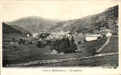 VINTAGE POSTCARD Vallee of the Mount Gilds View