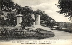 VINTAGE POSTCARD Boulogne On Sea Bust of Dr  Duchesne French Souvenir and carries degrees
