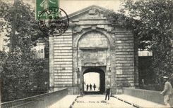 Los alrededores de Toul de la POSTAL de la VENDIMIA llevan de Metz