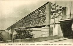 VINTAGE POSTCARD Saumur Viaduct On the Loire