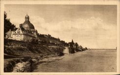 VINTAGE POSTCARD Saumur NR D Ardilliers Seen On the Loire