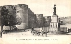 VINTAGE POSTCARD Angers the Statue of King Rene and the Castle Coach Horse