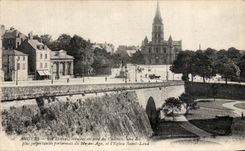 VINTAGE POSTCARD Angers the Statue of King Rene and the Castle