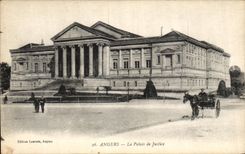 VINTAGE POSTCARD Angers Law courts Coach Horse