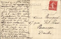 CPA Nancy Eglise De Bonsecours Mausolee de Stanislas Statue du roi entre celles de la Lorraine et de la Charite