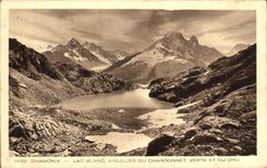VINTAGE POSTCARD Chamonix Mont Blanc Needles Of the Hanging post Green and Thickly