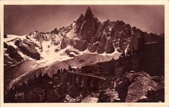 VINTAGE POSTCARD Chamonik Mont Blanc Massif of L switches the Thick one seen path leading to the sea of ice