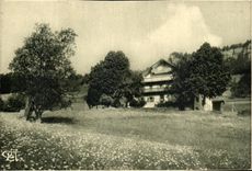 VINTAGE POSTCARD St Nicolas La Chapelle Marteray Seen of L hotel