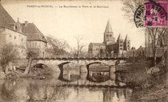 VINTAGE POSTCARD Paray Monial the Basilica and the Bridge on Bourbince