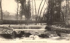 VINTAGE POSTCARD Stopping of the Small cross close Pontcharra