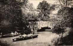 VINTAGE POSTCARD Lyon the Rustic Bridge