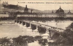 VINTAGE POSTCARD Lyon Bridge of Guillotiere Hotel God and Slope of Fourviere