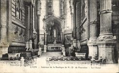 VINTAGE POSTCARD Interior Lyon of the Basilica of NR D of Fourviere chorus