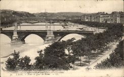 VINTAGE POSTCARD Lyon Bridges and Quay of the Rhone