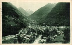 VINTAGE POSTCARD Cauterets View taken of the Green Nipple