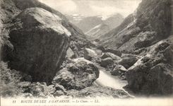 VINTAGE POSTCARD Luz Vallee De Luz has Gavarnie Chaos