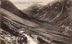 VINTAGE POSTCARD Tourmalet Valley D Escoubous Road and Pic of Neourielle