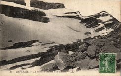 VINTAGE POSTCARD Gavarnie the Breach of Raland And Taillon